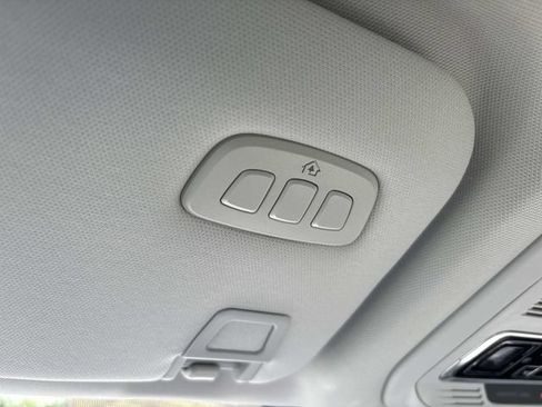 New 2026 Lincoln Nautilus Reserve AWD/4WD image 32