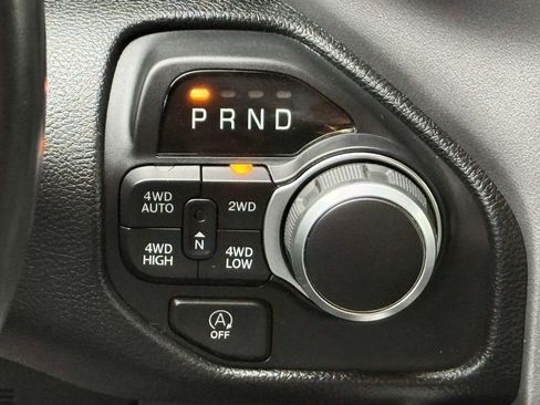 Used 2020 RAM 1500 Big Horn AWD/4WD image 19