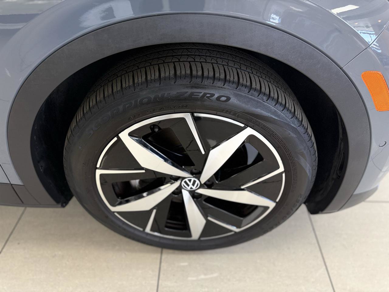 Used 2023 Volkswagen ID.4 Pro S RWD image 34