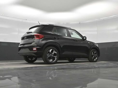 New 2026 Hyundai Venue SEL FWD image 36