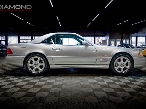 Used 2002 Mercedes-Benz SL 500 Silver Arrow image 24