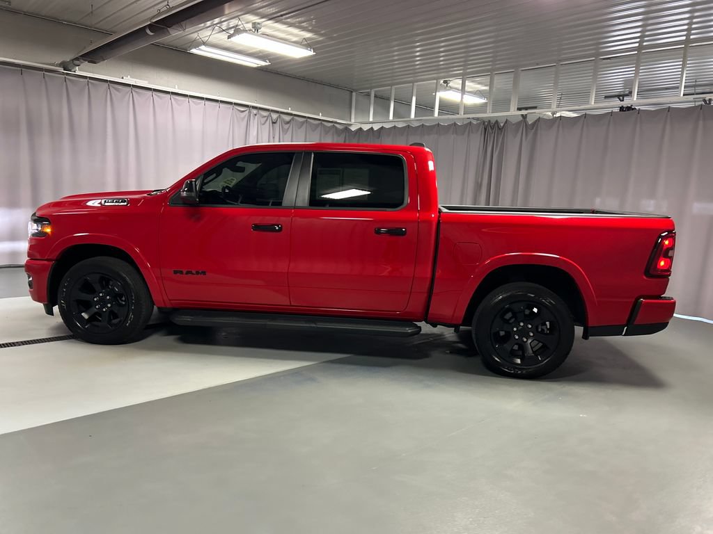 Used 2025 RAM 1500 Big Horn AWD/4WD image 4