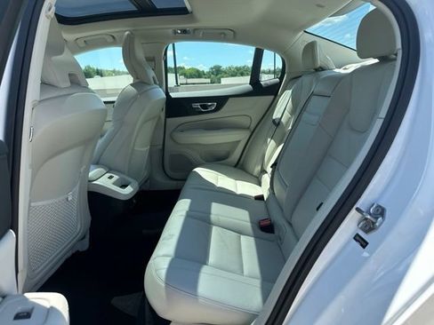 Used 2020 Volvo S60 T6 Momentum AWD/4WD image 12