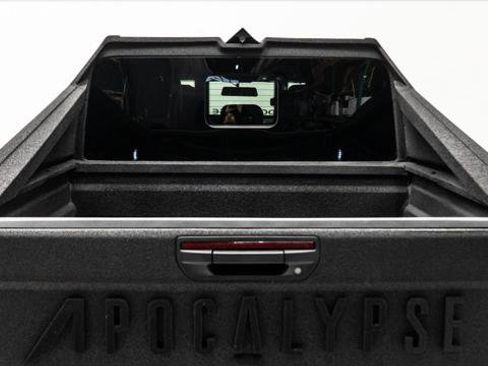 Used 2025 Jeep Gladiator Sport image 21