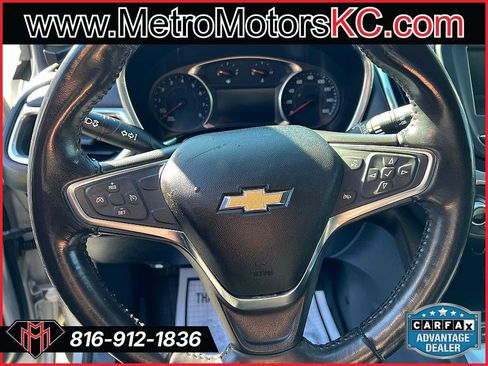 Used 2019 Chevrolet Equinox LT image 18