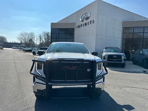 Used 2023 GMC Sierra 1500 Pro w/ Pro Value Package image 3