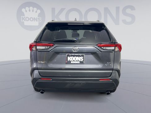 Used 2025 Toyota RAV4 LE image 5