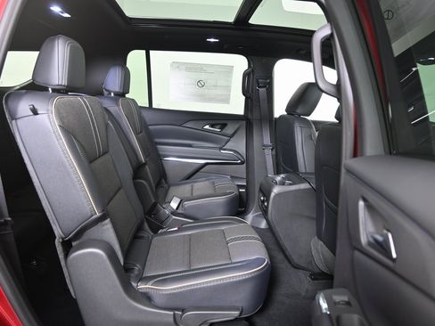 New 2026 Chevrolet Traverse High Country w/ LPO, Floor Liner Package image 15