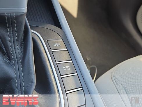 Used 2024 Hyundai Kona SEL image 10