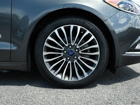 Used 2018 Ford Fusion Titanium FWD image 5
