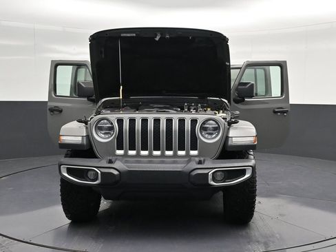 Used 2020 Jeep Wrangler Unlimited Sahara AWD/4WD image 35