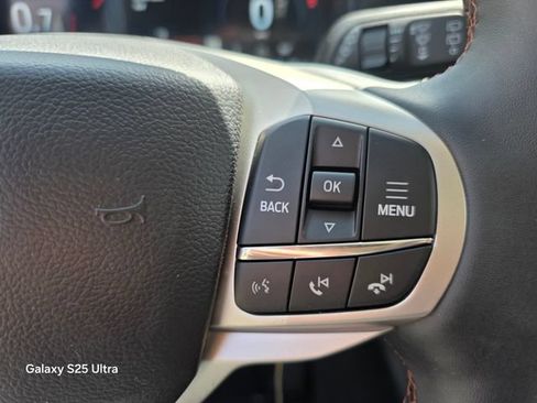 New 2026 Ford Explorer Active RWD image 28