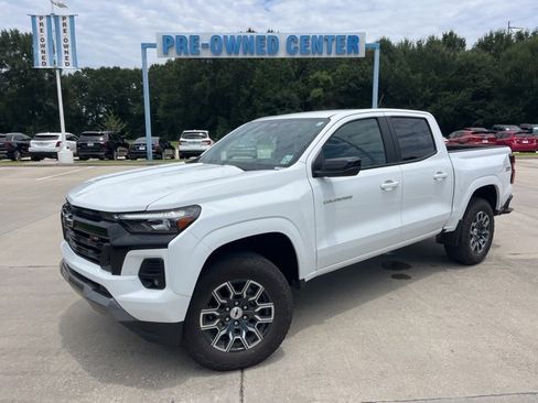 Used 2024 Chevrolet Colorado Z71 w/ Advanced Trailering Package image 2