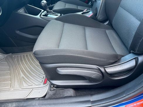 Used 2017 Kia Forte LX image 16