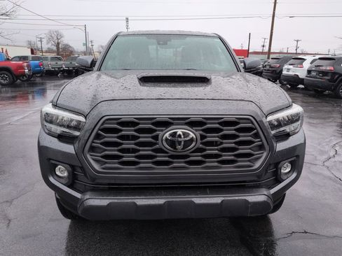 Used 2021 Toyota Tacoma TRD Sport w/ TRD Premium Sport Package image 8