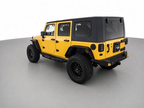 Used 2008 Jeep Wrangler Unlimited Rubicon w/ Dual Top Group AWD/4WD image 7