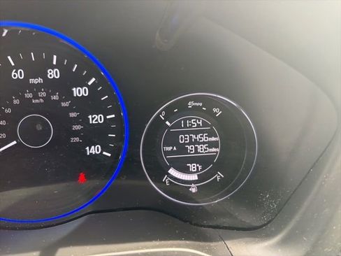 Used 2018 Honda HR-V EX-L image 10