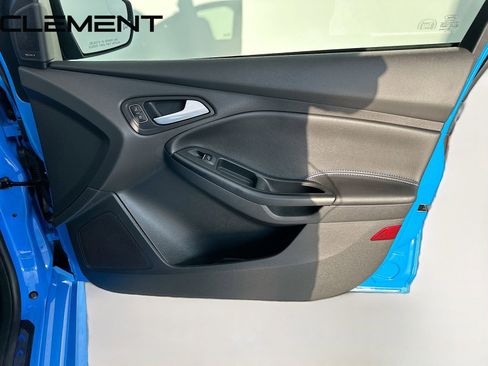Used 2017 Ford Focus RS image 38
