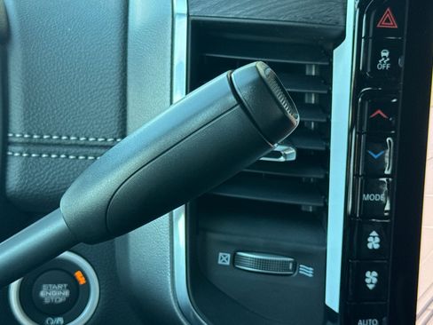 New 2026 RAM 3500 Laramie AWD/4WD image 20