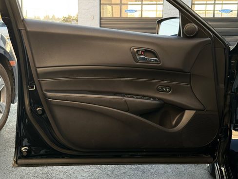Used 2018 Acura ILX w/ Technology Plus & A-SPEC image 12