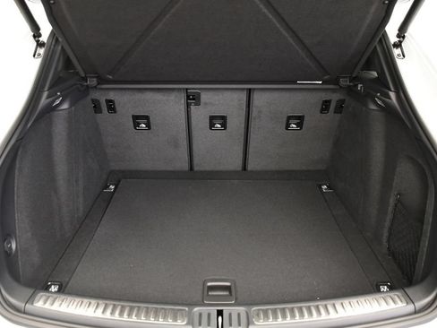 Certified 2026 Porsche Macan AWD/4WD image 58