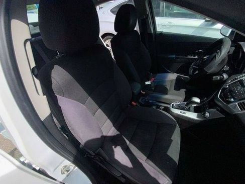 Used 2014 Chevrolet Cruze LT FWD image 8