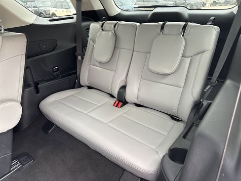 Used 2025 Ford Explorer Active w/ Active Comfort Package RWD image 26