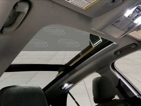 Used 2023 Chevrolet Equinox LT AWD/4WD image 17