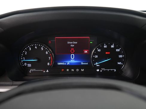 Used 2020 Ford Explorer XLT w/ Equipment Group 202A AWD/4WD image 29