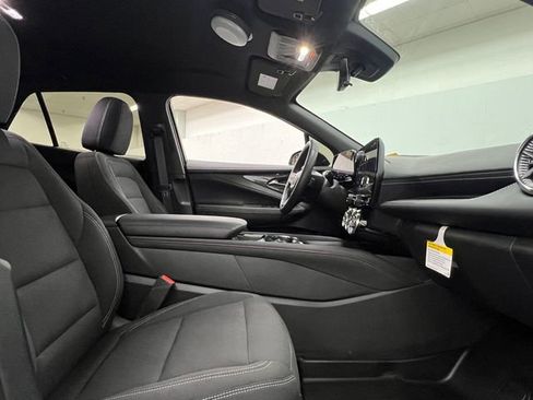 Used 2024 Chevrolet Blazer EV AWD Police image 25