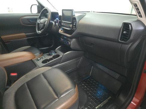 Used 2024 Ford Bronco Sport Outer Banks w/ Tech Package AWD/4WD image 4
