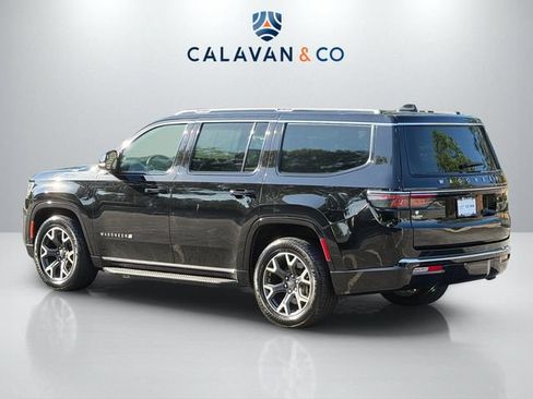 Used 2024 Jeep Wagoneer Series III AWD/4WD image 5