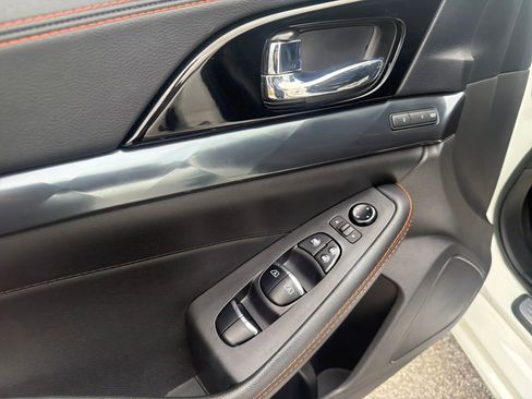 Used 2023 Nissan Maxima SR w/ Sport Mat Group image 16