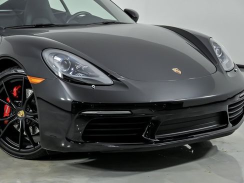 Used 2017 Porsche 718 Cayman S RWD image 3