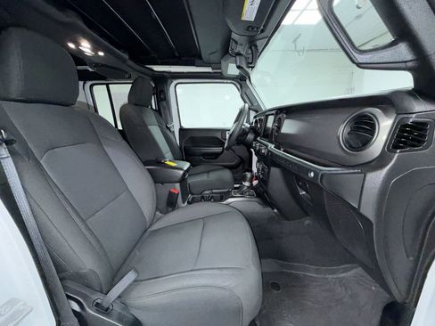 Used 2023 Jeep Wrangler Unlimited Sport w/ Sun And Sound Package AWD/4WD image 7