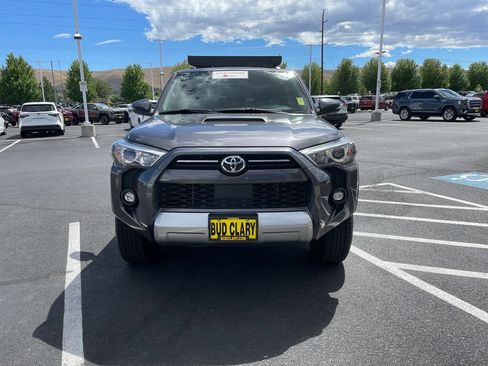 Certified 2023 Toyota 4Runner TRD Off-Road Premium w/ Moonroof Package AWD/4WD image 8