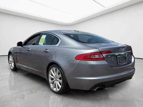 Used 2010 Jaguar XF Premium RWD image 6