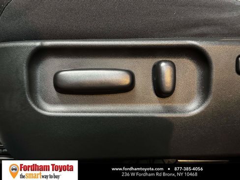 Used 2023 Toyota Tacoma TRD Sport AWD/4WD image 15