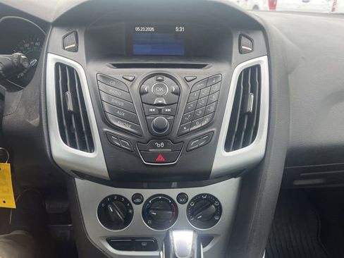 Used 2012 Ford Focus SE FWD image 13