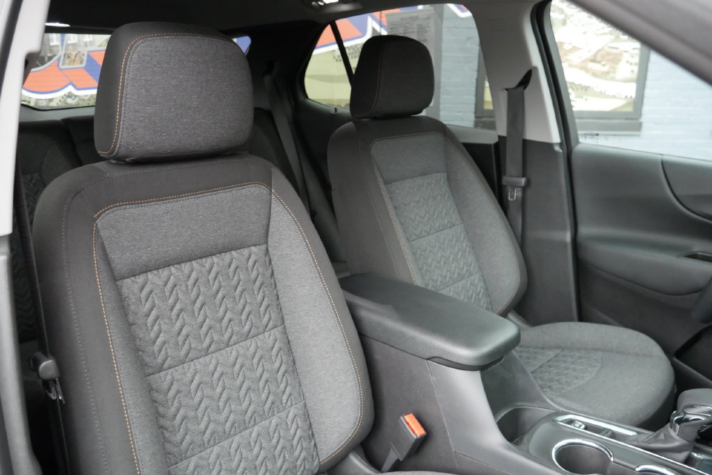 Used 2024 Chevrolet Equinox LT FWD image 12