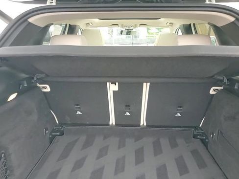 Used 2022 Mercedes-Benz GLA 250 4MATIC w/ Premium Package image 31