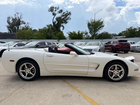 Used 2001 Chevrolet Corvette Convertible w/ Preferred Equipment Group2 RWD image 18