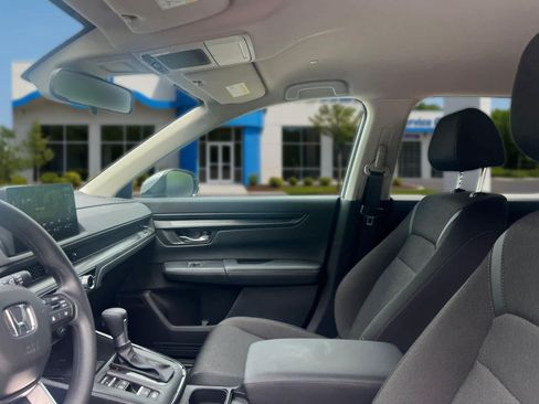 Used 2026 Honda CR-V LX image 12