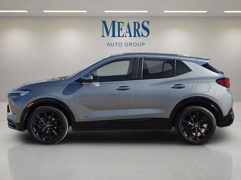 Used 2025 Buick Encore GX Sport Touring w/ Experience Buick Package image 2