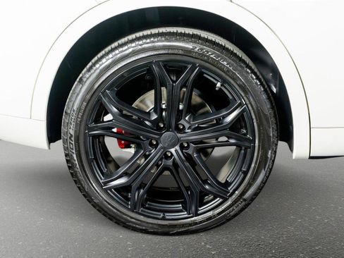 Used 2023 Maserati Levante GT AWD/4WD image 8