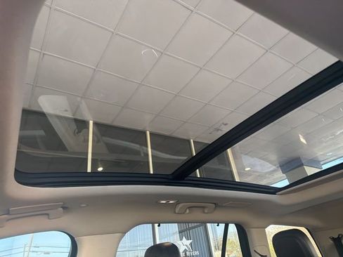 Used 2022 Lincoln Aviator Reserve w/ Equipment Group 201A image 23