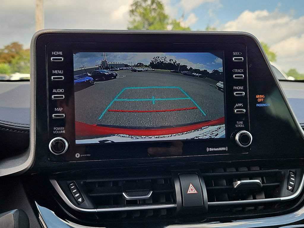 Used 2020 Toyota C-HR LE FWD image 18
