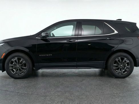 Used 2025 Chevrolet Equinox LT FWD image 5