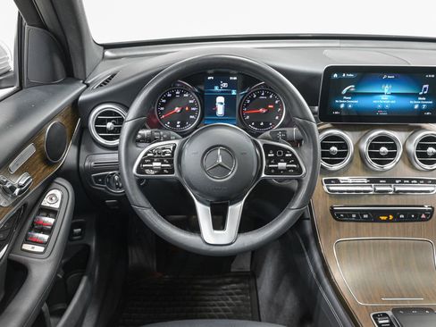 Used 2020 Mercedes-Benz GLC 300 4MATIC image 16