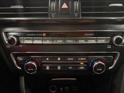 Used 2019 Kia Optima S FWD image 30